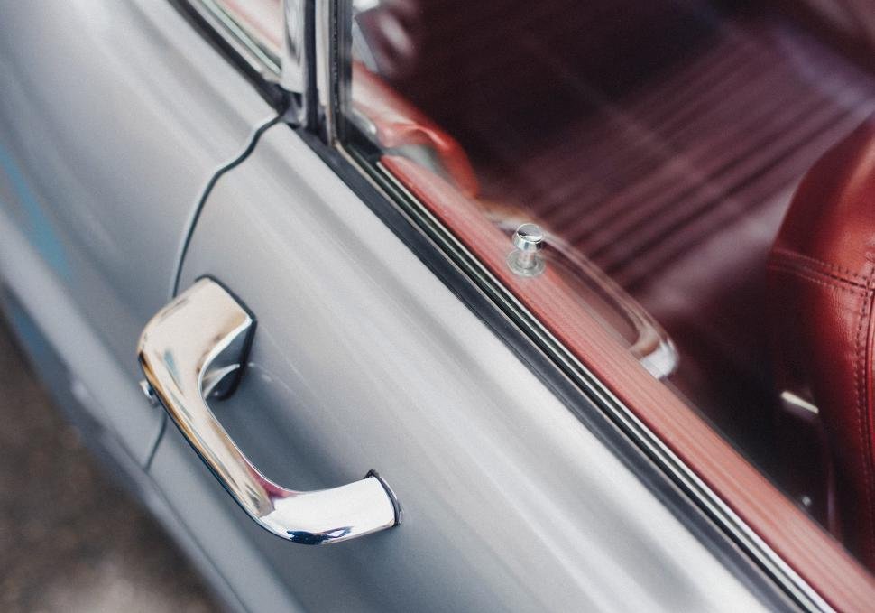 Car locksmith needed in Knoxville, TN.
